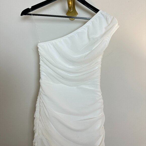 ELLIATT Vienna Ruched One-shoulder Gown in White Size X-Small - Picture 6 of 7